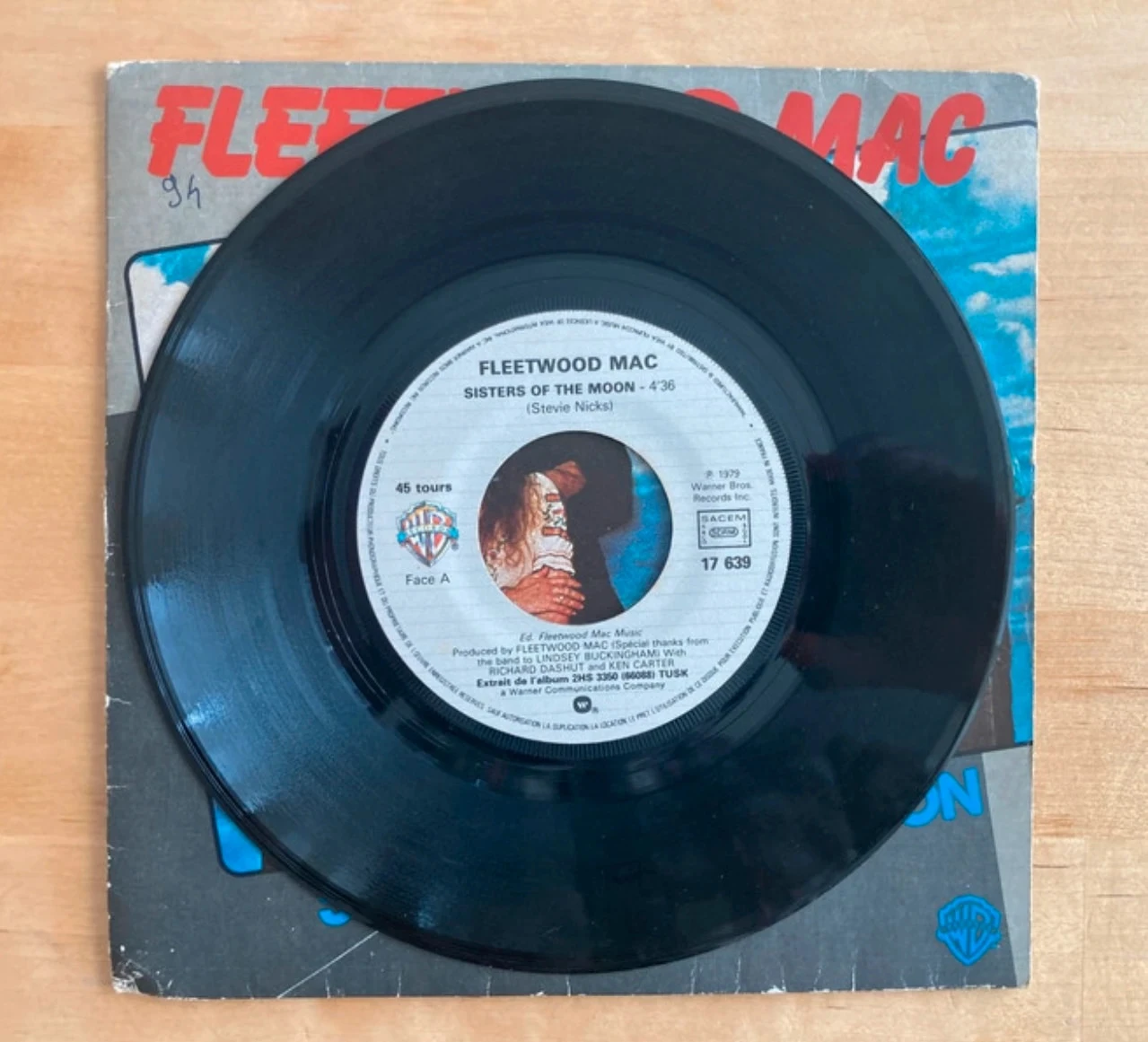 Disco de vinilo 45T Fleetwood Mac Sisters of the Moon. – photo 2